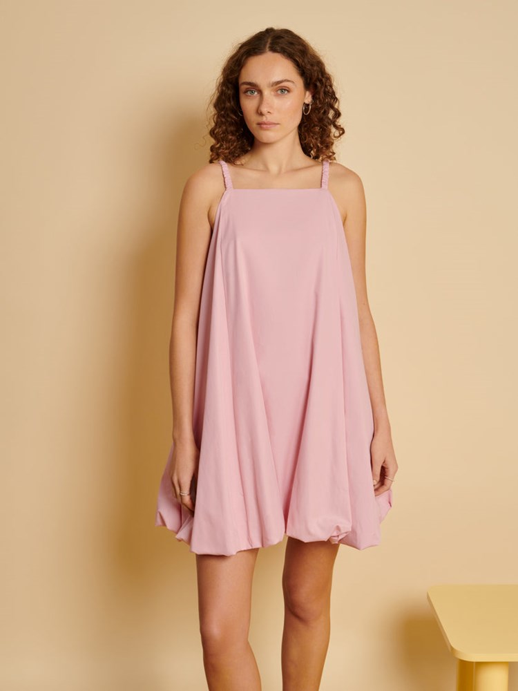 Winnie Ruffle Midi Dress