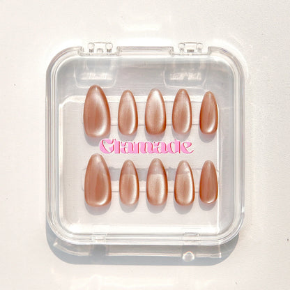 Glamade Signature
